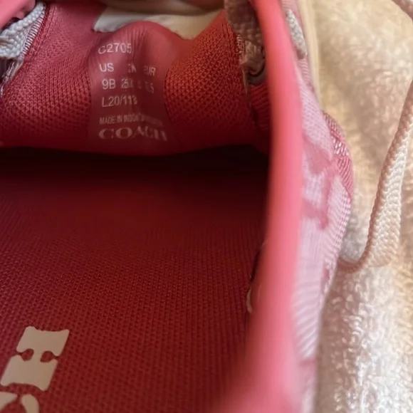 Women Coach Sneakers - Picture 2 of 5